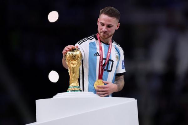 เจ้าของทีมไบรท์ตันเผยยากจะรั้งอเล็กซิส แม็ค อัลลิสเตอร์