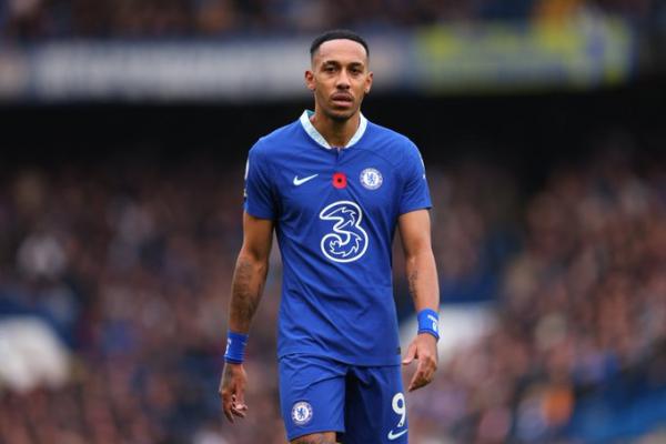 LA Galaxy สนใจโอบาเมยอง