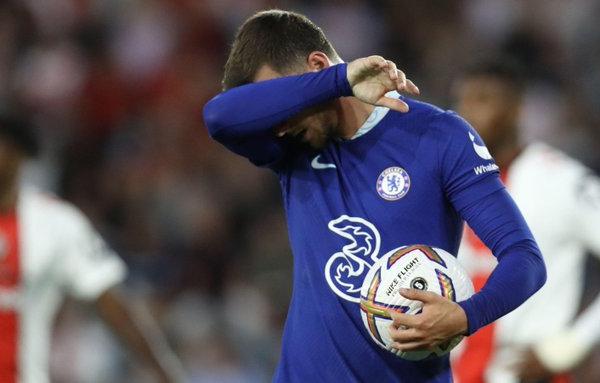 เชลซียังเจรจาสัญญาเมสัน เมาท์ ไม่ลงตัว