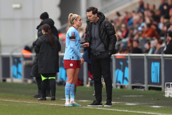 แกเร็ธ เทย์เลอร์ ผู้จัดการทีมหญิงของแมนเชสเตอร์ ซิตี้ เตรียมเซ็นสัญญาฉบับใหม่