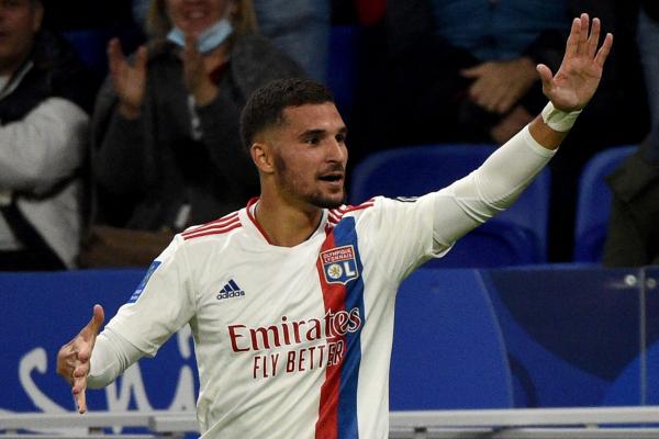 Houssem Aouar เข้าร่วมโรม่าแบบไร้ค่าตัว
