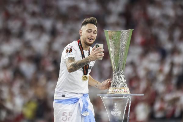 ฟูแล่มเตรียมยื่นข้อเสนอคว้าตัวลูคัส โอคัมโปสแนวรุกเซบีย่า