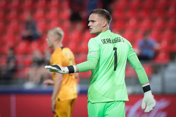 ไบรท์ตันลงนาม Bart Verbruggen จากอันเดอร์เลชท์